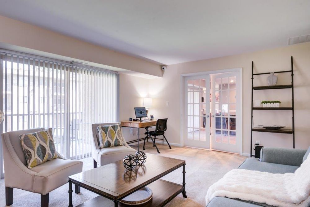 CEDAR CREEK APARTMENT HOMES Updated September 2024 31 Photos 215