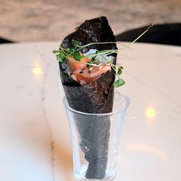 Sake Temaki