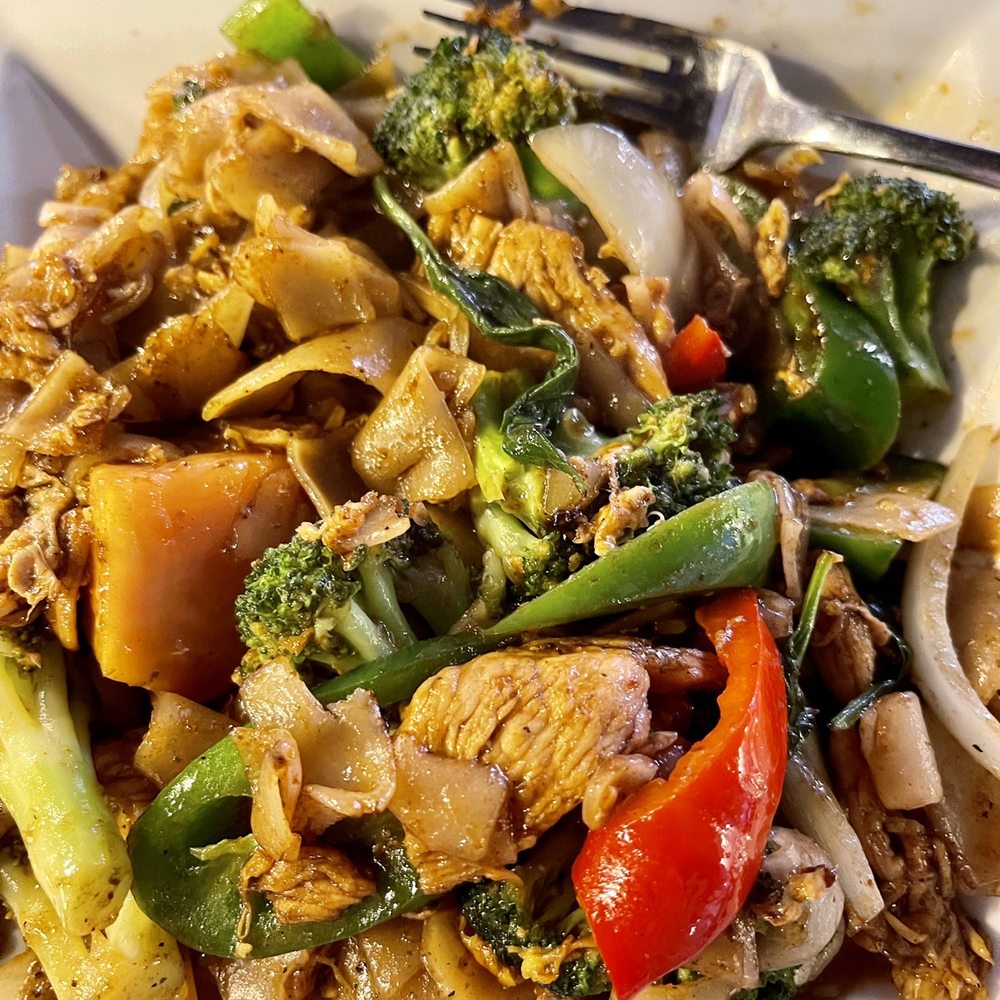 Thai Thip Restaurant - Pad Kee Mow - Thai Near Me - Hurst, Texas Thai Thip Restaurant - Pad Kee Mow - Thai Near Me - Hurst, Texas