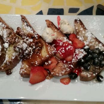 Batter & Berries - Super fly snooka French toast - Breakfast & Brunch Near Me - Chicago, Illinois