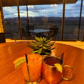 Sunset 89 - Drinks and our view - Asian Fusion Near Me - Page, Arizona