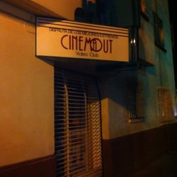 Video Club Cinema Out - Esteee... no son muy nocturnos que digamos