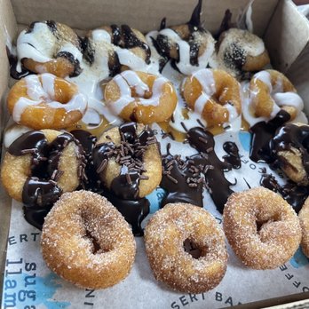 Sugar Llamas - S'mores, apple pie?, chocolate sprinkles, cinnamon sugar - Coffee & Tea Near Me - Owasso, Oklahoma Sugar Llamas - S'mores, apple pie?, chocolate sprinkles, cinnamon sugar - Coffee & Tea Near Me - Owasso, Oklahoma