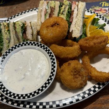 Black Bear Diner - Chicken Avocado Club - Diners Near Me - Rancho Cucamonga, California