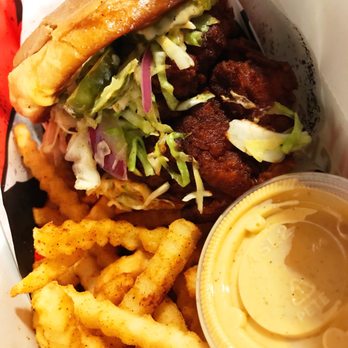 Howlin' Ray's - Sando with Hot Shake Fries - Southern Near Me - Los Angeles, California