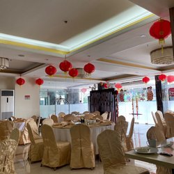 Ocean Star Seafood Restaurant - The dining area.