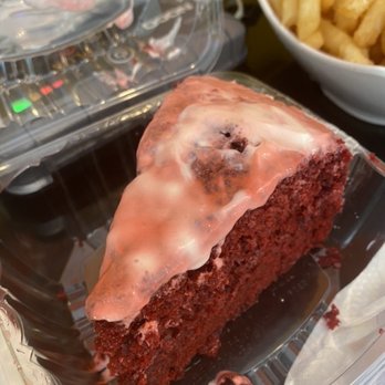 Clive's Cafe - Red velvet cake - Caribbean Near Me - Miami, Florida Clive's Cafe - Red velvet cake - Caribbean Near Me - Miami, Florida
