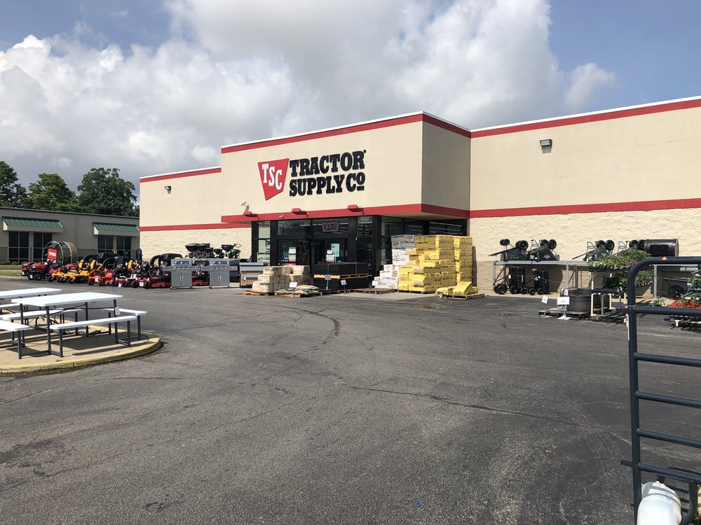 TRACTOR SUPPLY Updated June 2024 5895 Centennial Cir, Florence, Kentucky Outdoor Gear