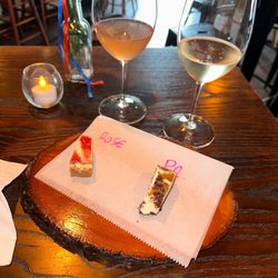Peak Of The Vine - Cheesecake and wine pairing
