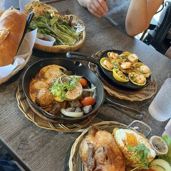 Saigon Oi - Vietnamese Near Me - Sacramento, California Saigon Oi - Vietnamese Near Me - Sacramento, California