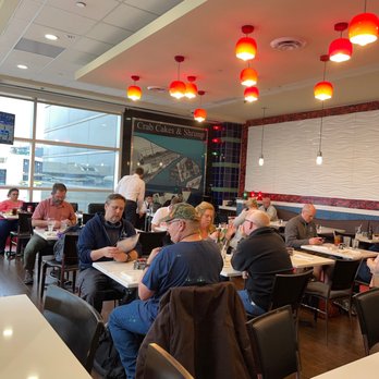 Phillips Seafood - diners sitting at tables in a restaurant - Seafood Near Me - Atlanta, Georgia