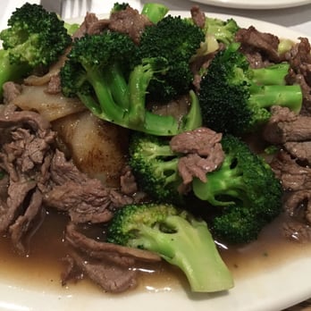 Thai Original BBQ - Sen Yai Rard Na - Large rice noodles with broccoli and gravy - Thai Near Me - Cerritos, California Thai Original BBQ - Sen Yai Rard Na - Large rice noodles with broccoli and gravy - Thai Near Me - Cerritos, California
