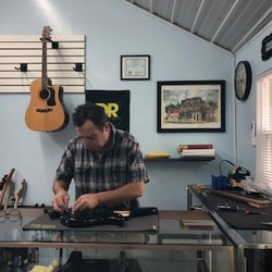 Buckin Guitar Repair