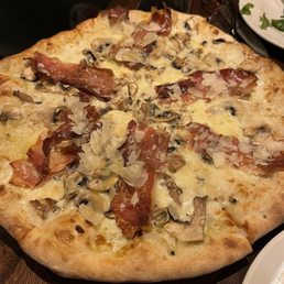 Tartufo pizza and Fettuccine Bolognese Tartufo pizza and Fettuccine Bolognese