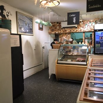 Cold Comfort Ice Cream - Ice Cream & Frozen Yogurt Near Me - Victoria, British Columbia Cold Comfort Ice Cream - Ice Cream & Frozen Yogurt Near Me - Victoria, British Columbia