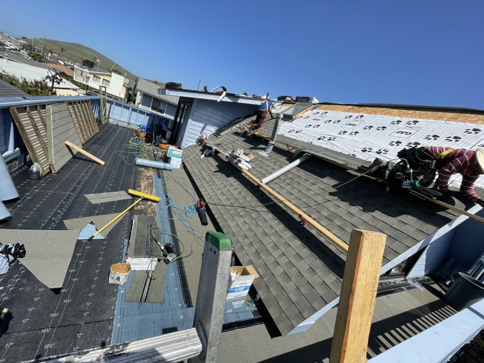 Slide of B&R Roofing & Tear Off