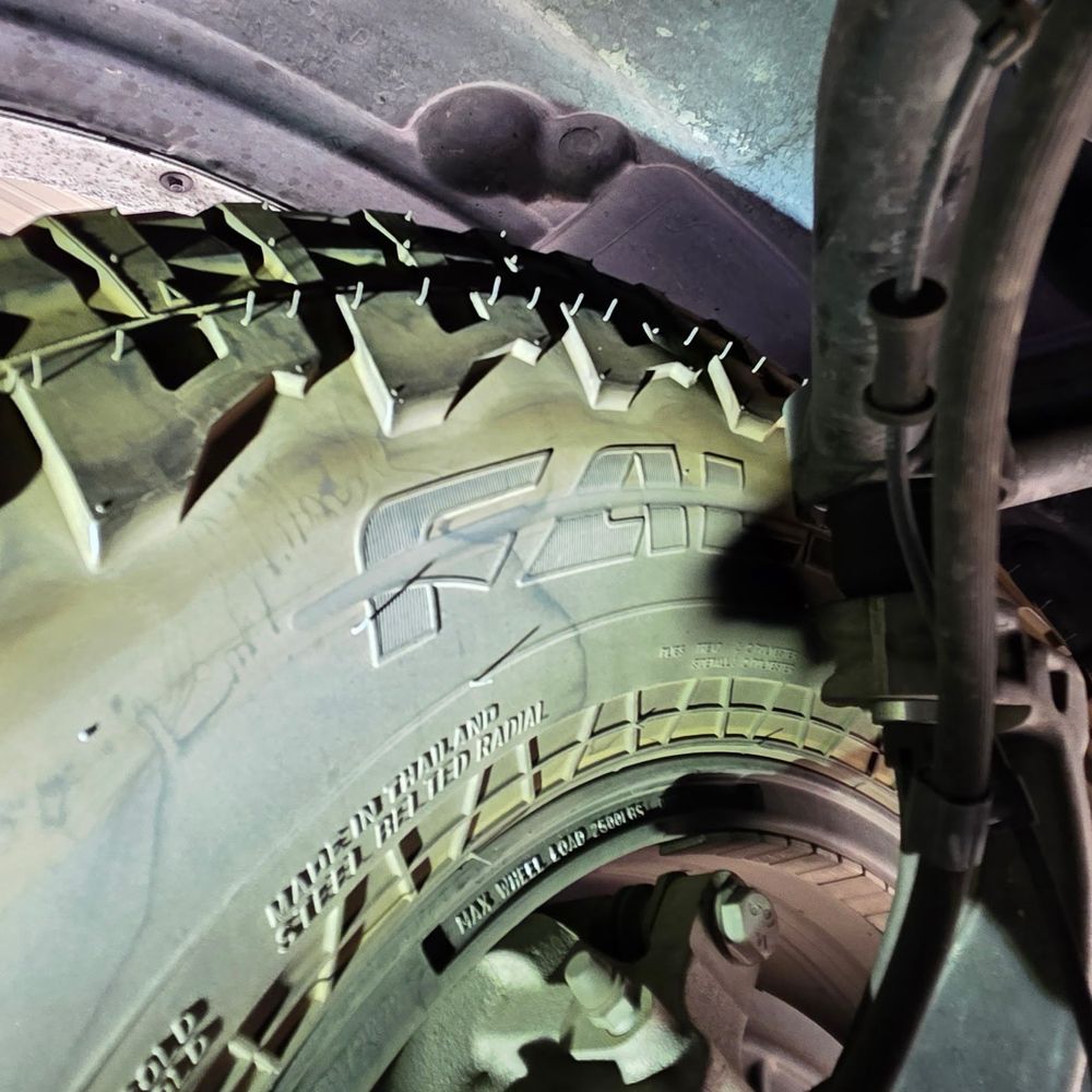 Redlands Tire Pros - Tire side wall rubbing - Tires Near Me - Redlands, California Redlands Tire Pros - Tire side wall rubbing - Tires Near Me - Redlands, California