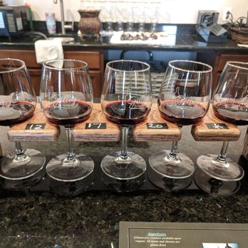Gillig Winery - Flight of reds including the new Port - Wineries Near Me - Findlay, Ohio