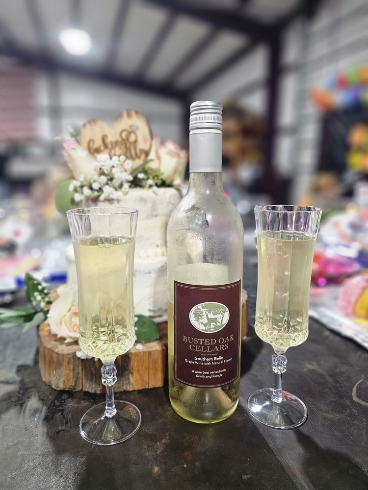 Busted Oak Cellars - Photo 9