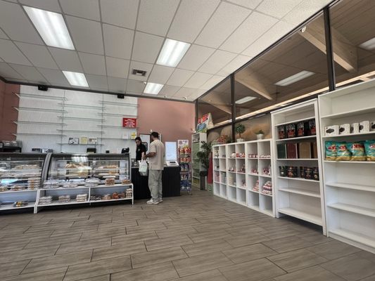 Papillon International Bakery by null