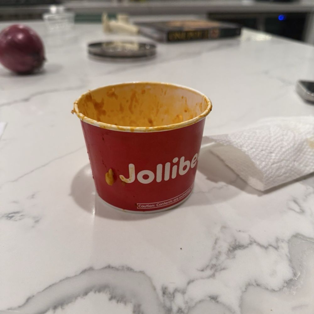 Jollibee - Teeny tiny spaghetti - Fast Food Near Me - Las Vegas, Nevada Jollibee - Teeny tiny spaghetti - Fast Food Near Me - Las Vegas, Nevada