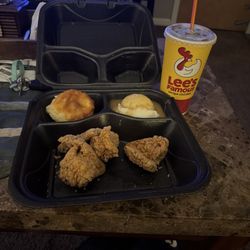 Lee's Famous Recipe Chicken - Three spicy wings, biscuit and mashed potatoes and gravy