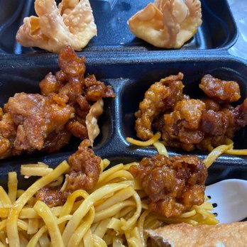 Leeann Chin - So hard you can't eat it. - Chinese Near Me - Minot, North Dakota
