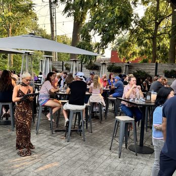 Britesmith Brewing - Williamsville - Outside seating - Pizza Near Me - Williamsville, New York