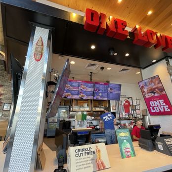 Raising Cane's Chicken Fingers - This is where you placed your order - Chicken Shop Near Me - Honolulu, Hawaii Raising Cane's Chicken Fingers - This is where you placed your order - Chicken Shop Near Me - Honolulu, Hawaii