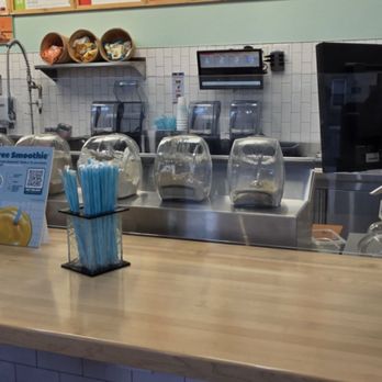 Tropical Smoothie Cafe - Juice Bars & Smoothies Near Me - New Brunswick, New Jersey Tropical Smoothie Cafe - Juice Bars & Smoothies Near Me - New Brunswick, New Jersey
