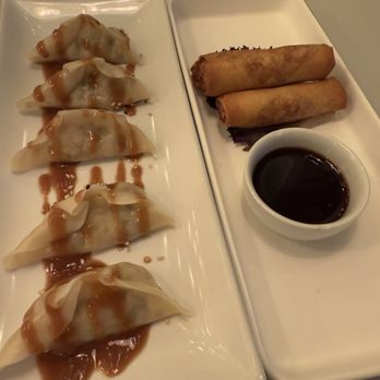 Ohana - Steamed dumplings with peanut sauce and fried spring rolls - Sushi Bars Near Me - Montreal, Quebec