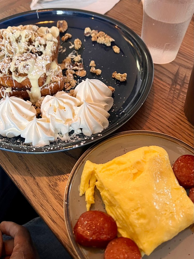 Social spots from Cafe Moulin