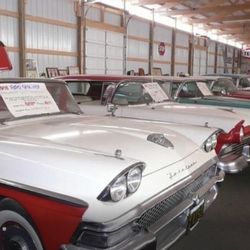 Millstream Classic Car Museum - FORD!!