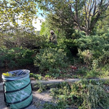Little Bay Park - Jerome the gardener, busy pulling weeds - Parks Near Me - Bayside, New York