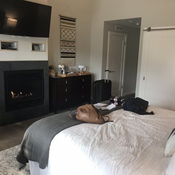 Olea Hotel - Room 15 - Hotels Near Me - Glen Ellen, California Olea Hotel - Room 15 - Hotels Near Me - Glen Ellen, California