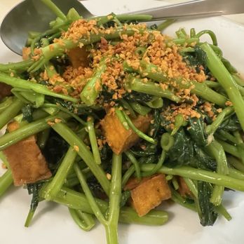 Thai Bistro Suksabay - Thai Near Me - Aiea, Hawaii