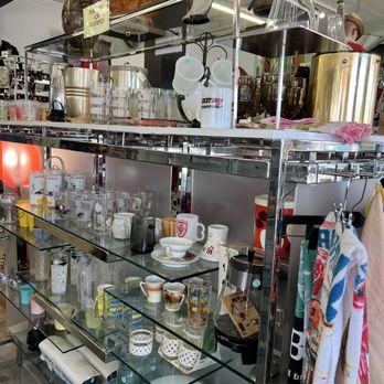 Starday Vintage - Used, Vintage & Consignment Near Me - Los Angeles, California