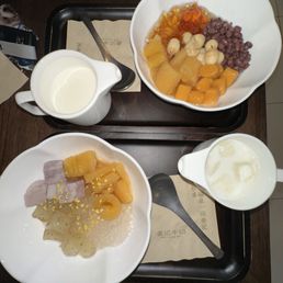 Tapioca Deluxe and Tapioca Pearls In Coconut Milk