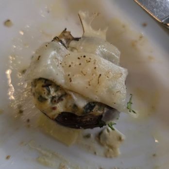 V Paul's - Tuscan stuffed mushrooms-- they could have been cooked a couple minutes longer a bit "al dente" but otherwise delicious. - Italian Near Me - Pensacola, Florida