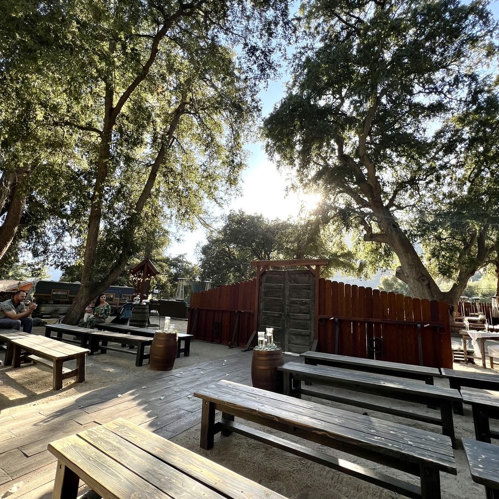 Pond Oaks - Wedding area - Venues & Event Spaces Near Me Pond Oaks - Wedding area - Venues & Event Spaces Near Me