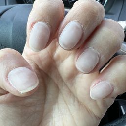 Shows how my nails looked when I left the salon Shows how my nails looked when I left the salon