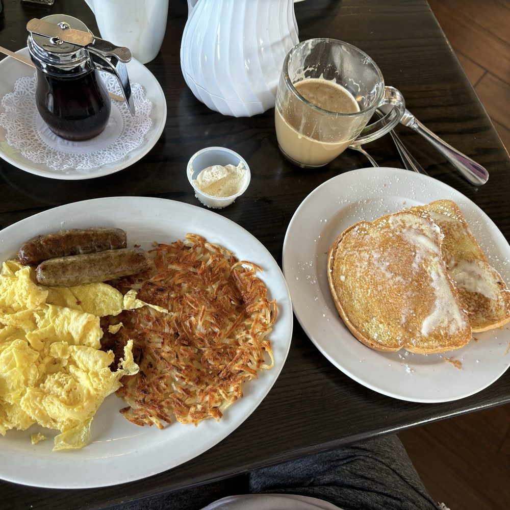 Le Peep - Aksarben Pointe - Breakfast & Brunch Near Me - Omaha, Nebraska Le Peep - Aksarben Pointe - Breakfast & Brunch Near Me - Omaha, Nebraska
