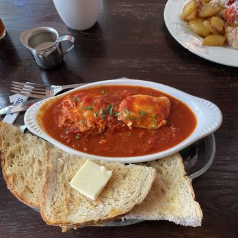 Hotel Greene - Shakshuka, with very flavorful delicious sauce, and some of the best bread ever - Mini Golf Near Me - Richmond, Virginia