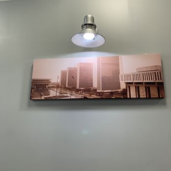 Pizzeria Sapienza - Wall decor @ Pizzeria Sapienza: you gotta be a true New Yorker to know that state pride! - Pizza Near Me - Albany, New York