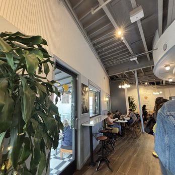 Republik Coffee Burbank - inside - plenty of seating - Cafes Near Me - Burbank, California Republik Coffee Burbank - inside - plenty of seating - Cafes Near Me - Burbank, California