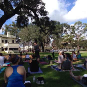 Yoga In Lake Eola Park - Yoga Near Me - Orlando, Florida Yoga In Lake Eola Park - Yoga Near Me - Orlando, Florida