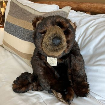 The Wort Hotel - Decor on the bed - Hotels Near Me - Jackson, Wyoming