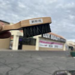 Lux Beauty Supply - New beard brush