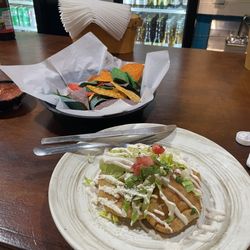 Empanadas & Chips