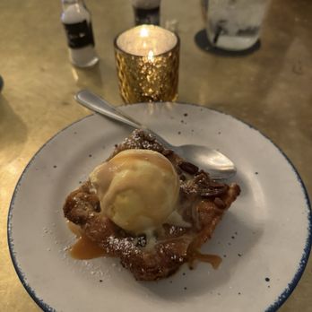 Moonshine Grill - bread pudding $11 (instagram: @issa.cheatday) - Southern Near Me - Austin, Texas Moonshine Grill - bread pudding $11 (instagram: @issa.cheatday) - Southern Near Me - Austin, Texas